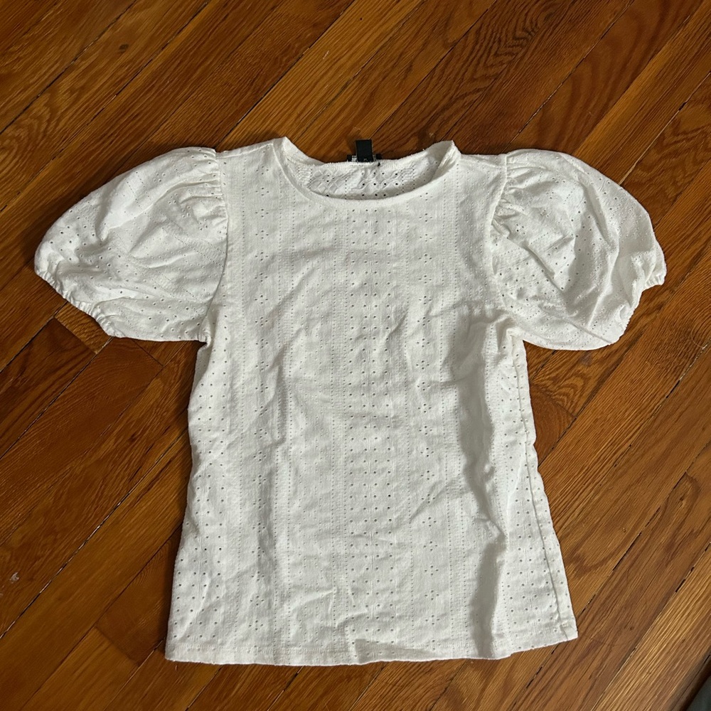 Ann Taylor white bubble sleeve shirt